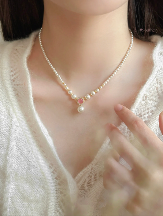 PINK BEACH NECKLACE