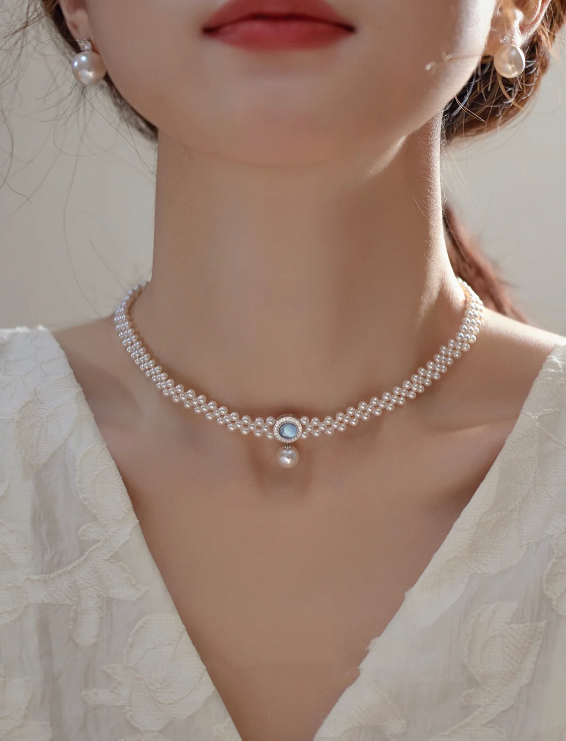TWILIGHT RAY NECKLACE