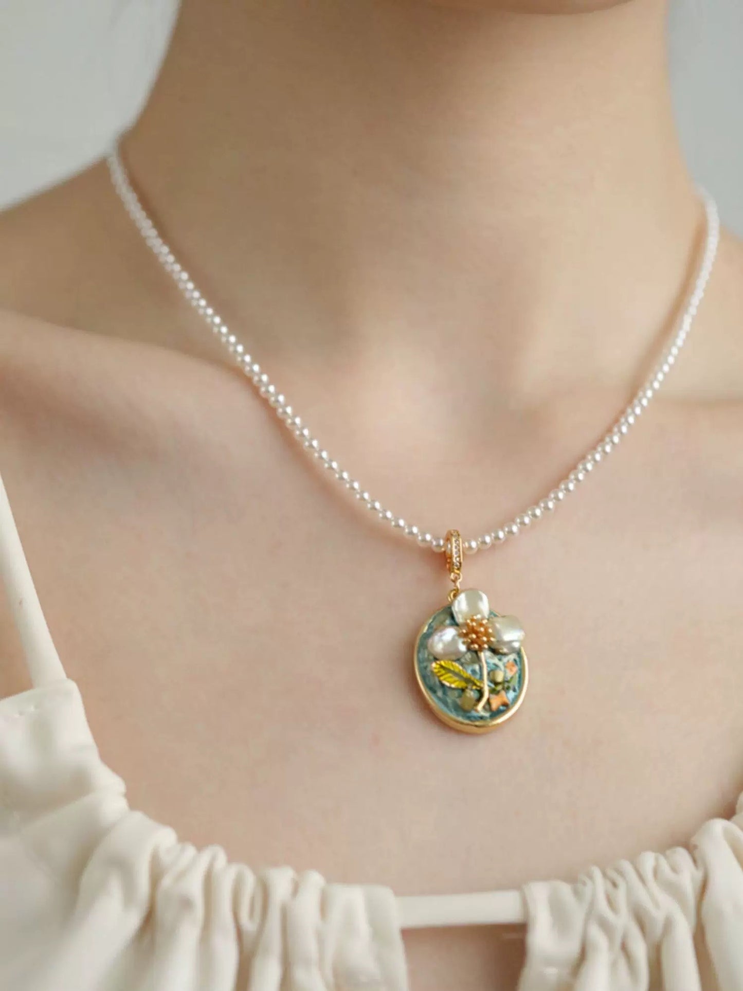 CELESTIAL GARDEN NECKLACE(PEARL CHAIN)