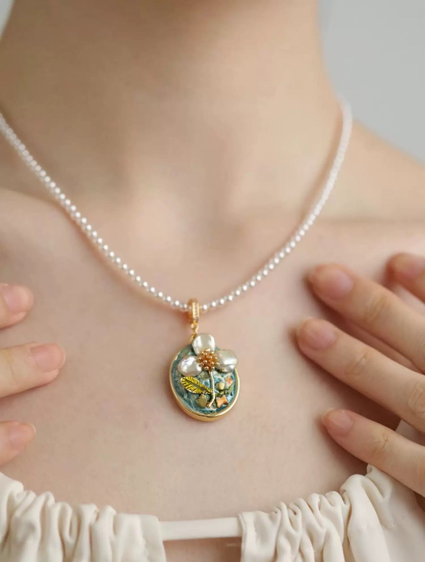CELESTIAL GARDEN NECKLACE(PEARL CHAIN)