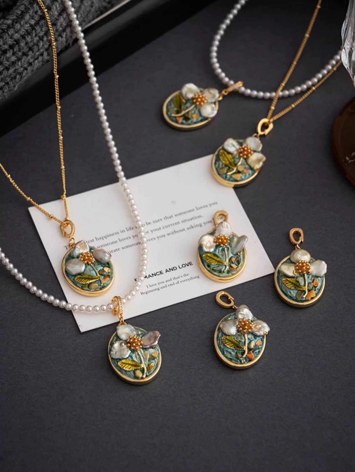 CELESTIAL GARDEN NECKLACE(PEARL CHAIN)