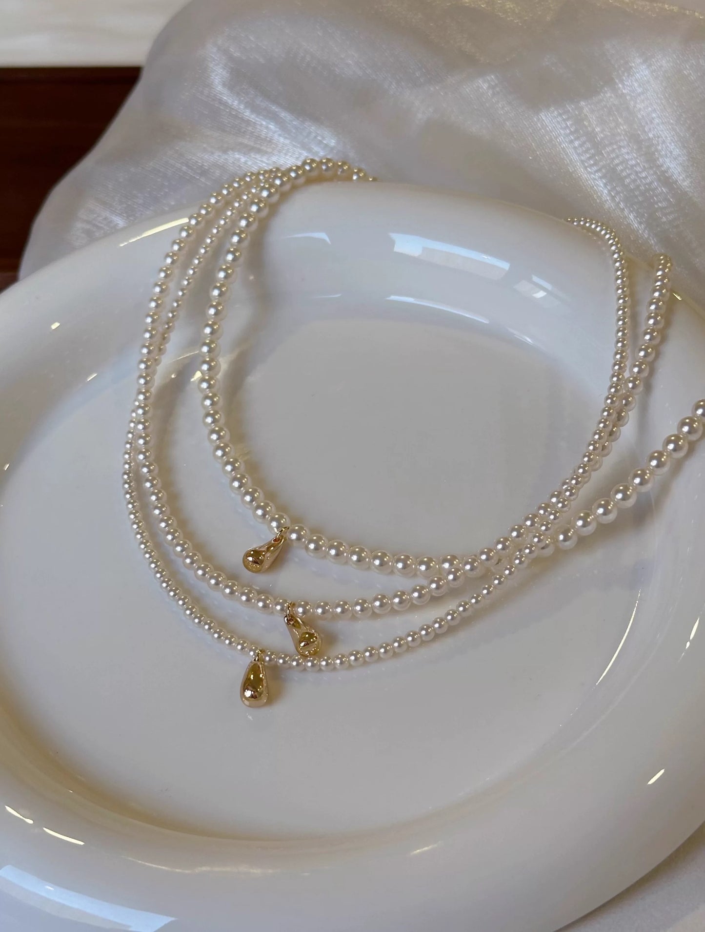 ELEGANT SPRING NECKLACE