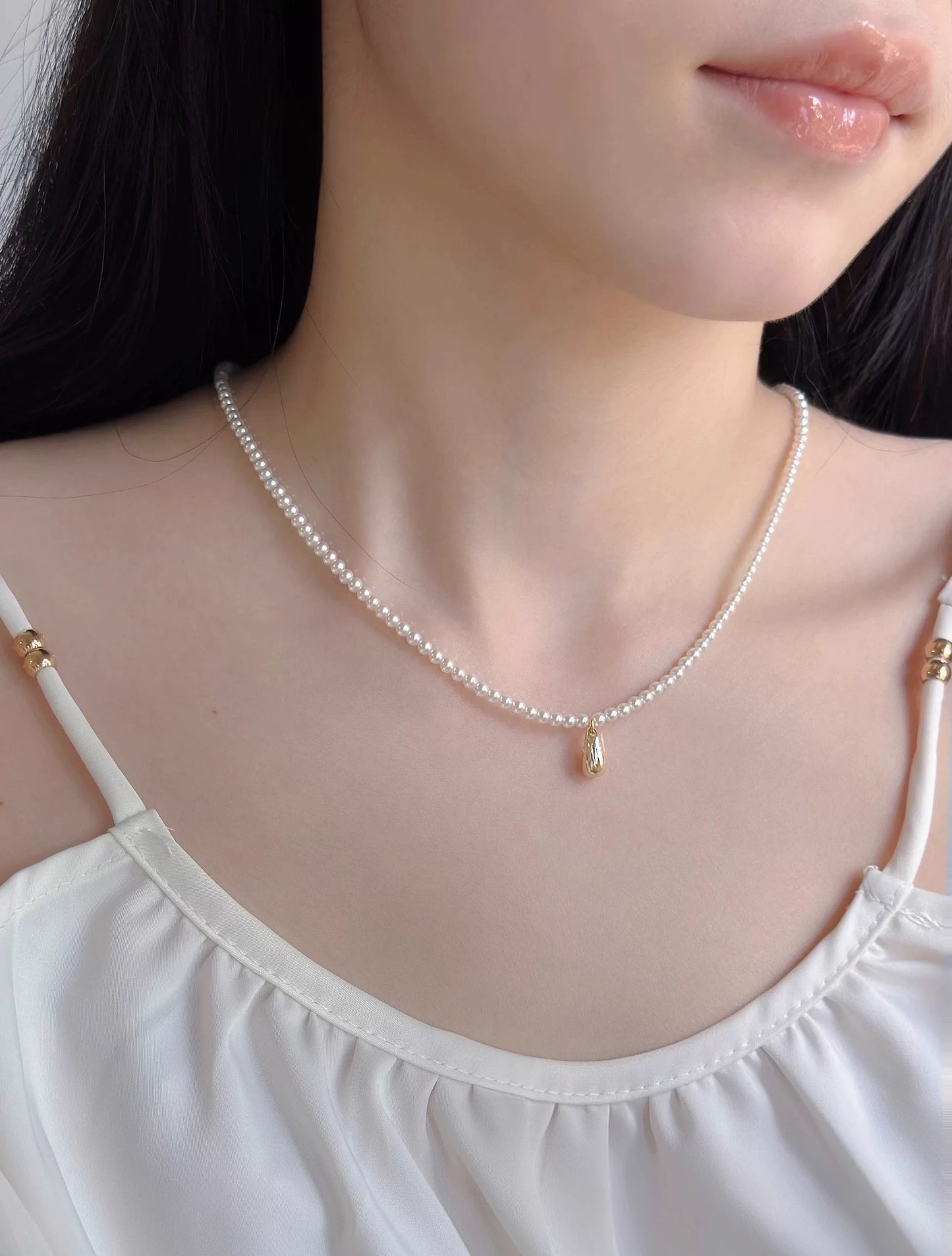 ELEGANT SPRING NECKLACE