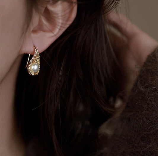 Mystic Tide Earring