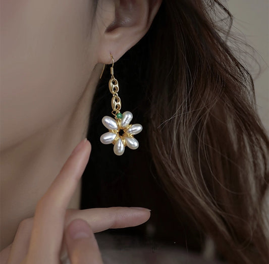 Baroque Bloom Earring