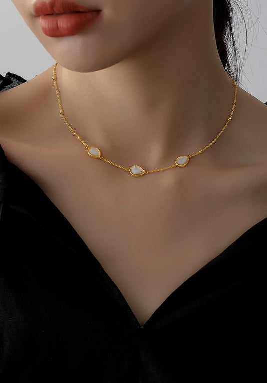 Seductive Halo Necklace