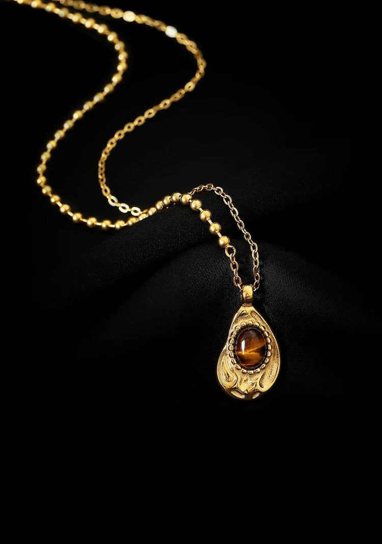 Alluring Horizon Necklace