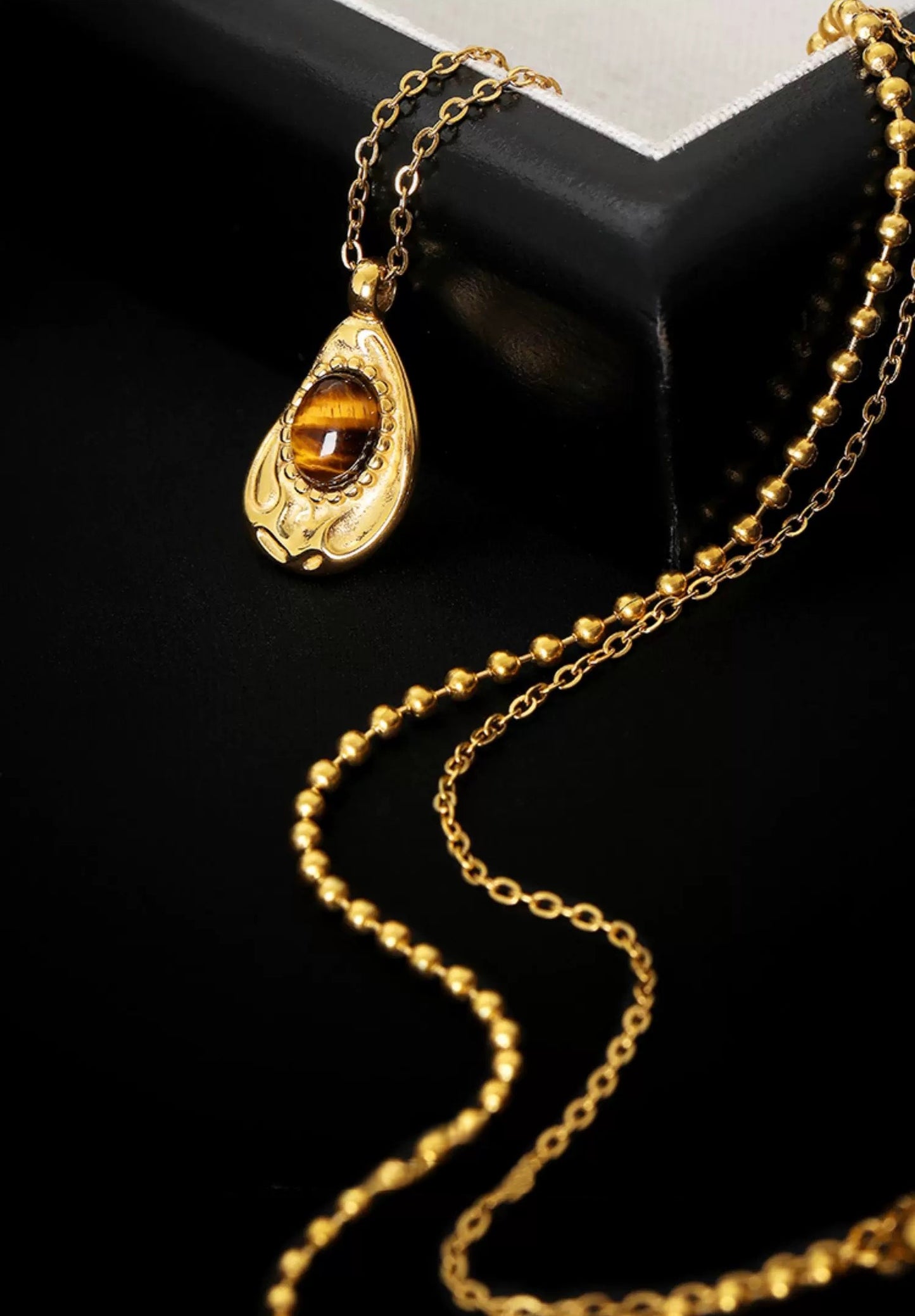 Alluring Horizon Necklace