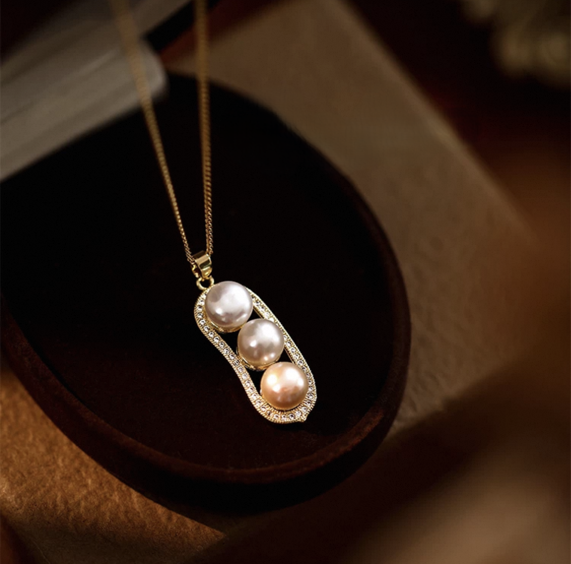 Serene Pearl Necklace