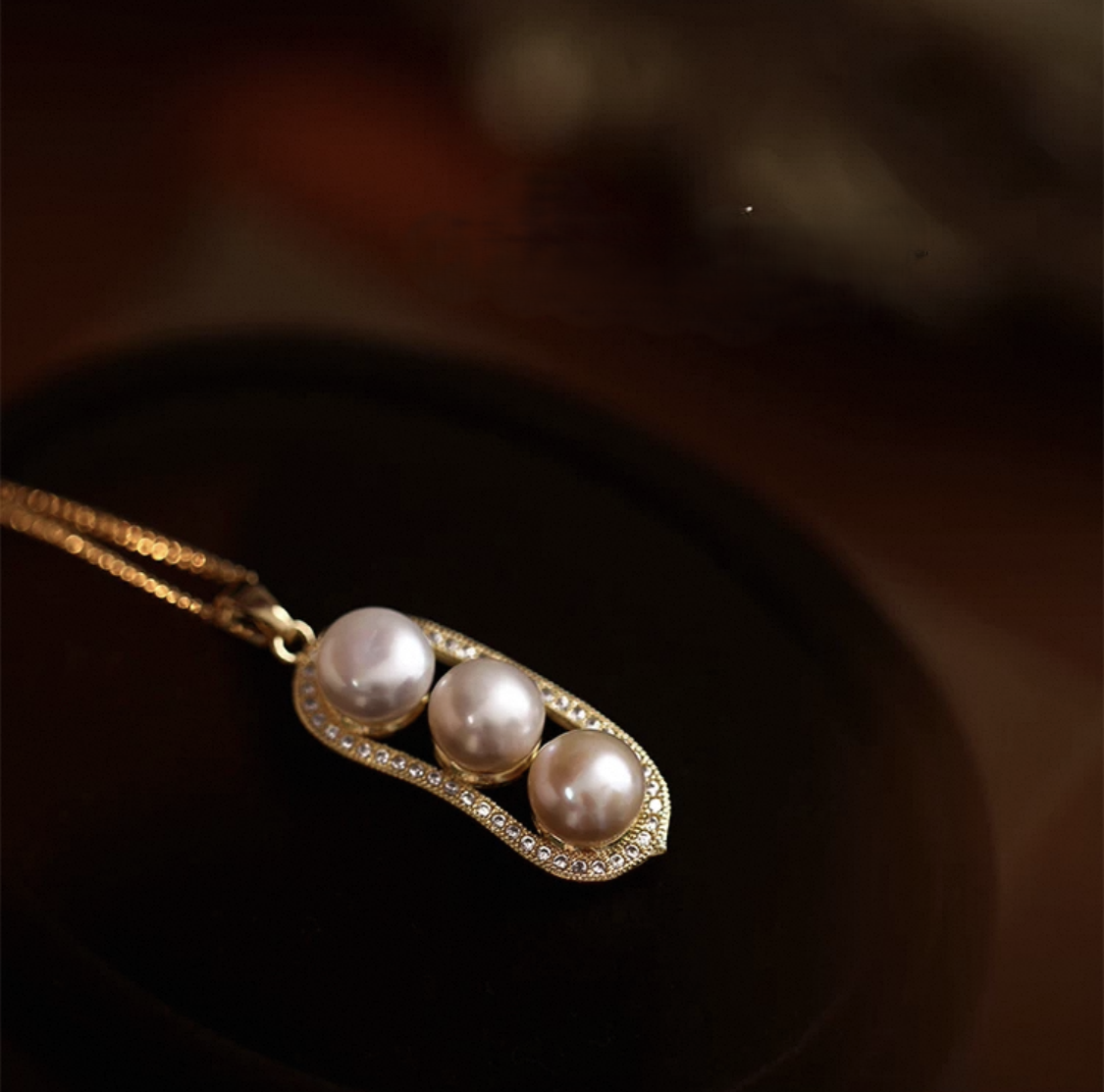 Serene Pearl Necklace