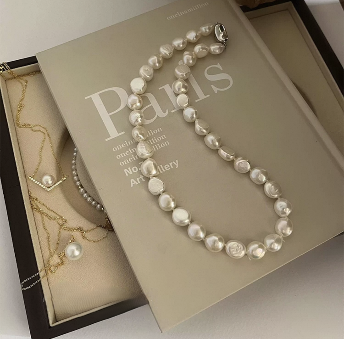 Pearl Embrace Necklace