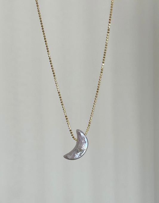 Luminous Pearl Necklace