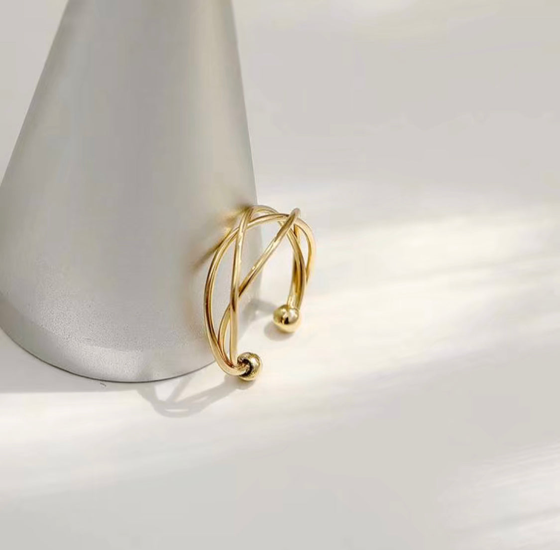 Sunlit Ring