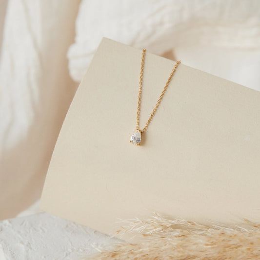 Vesper Line Necklace