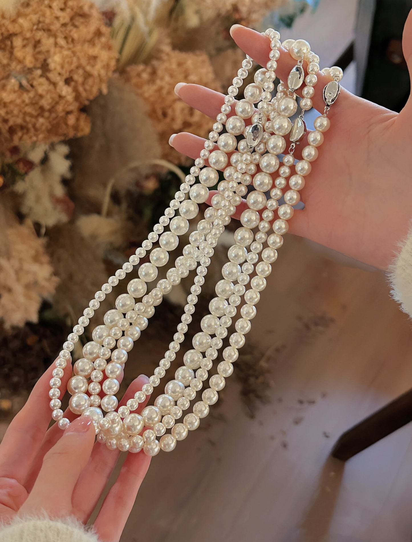 SERENE PEARL NECKLACE