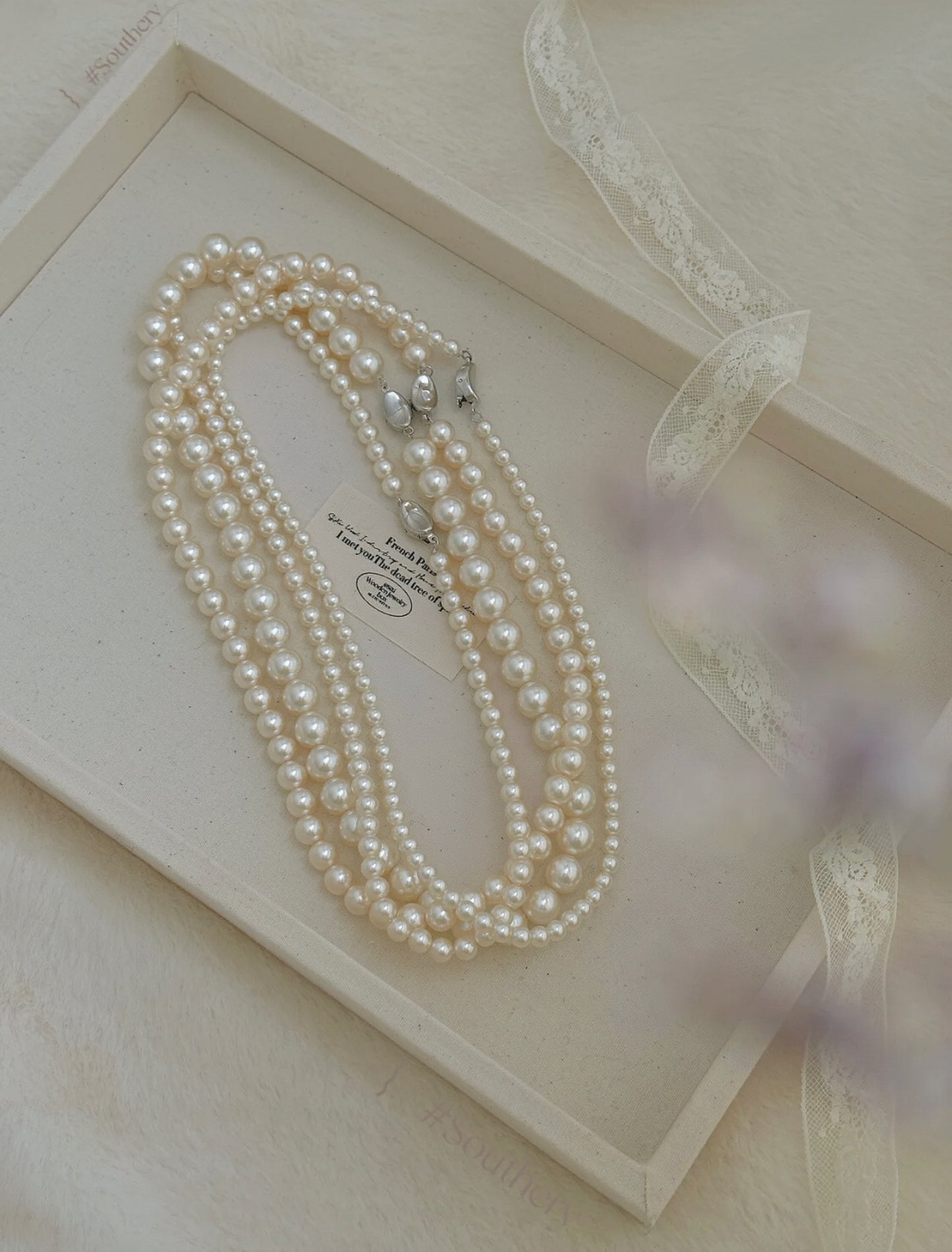 SERENE PEARL NECKLACE