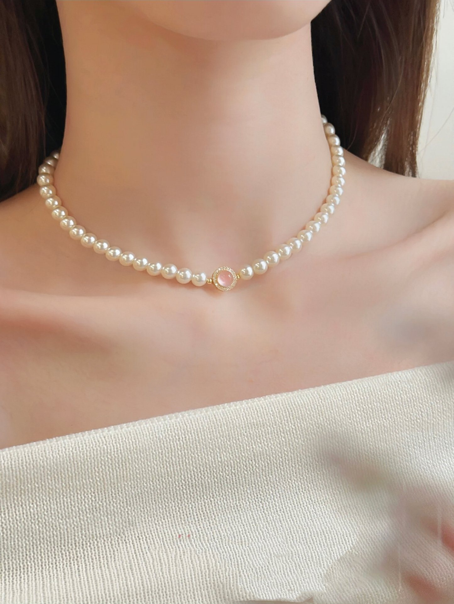 BLUSHED BEAUTY NECKLACE