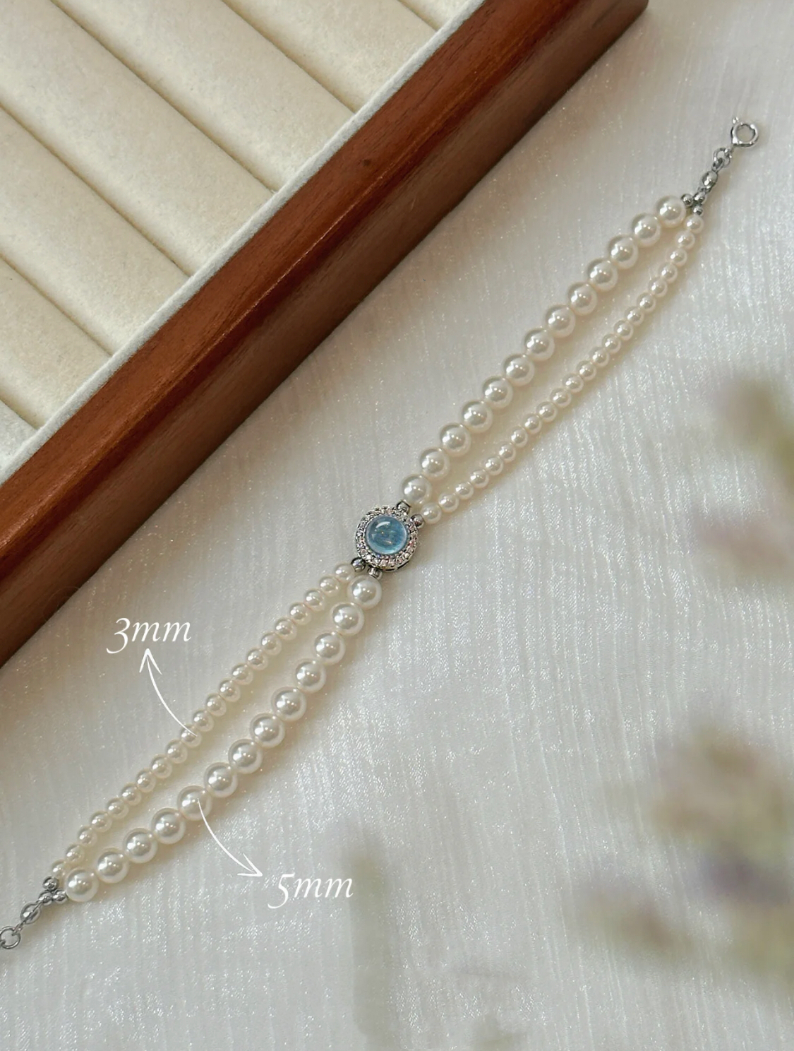 BLUE ENTANGLEMENT NECKLACE