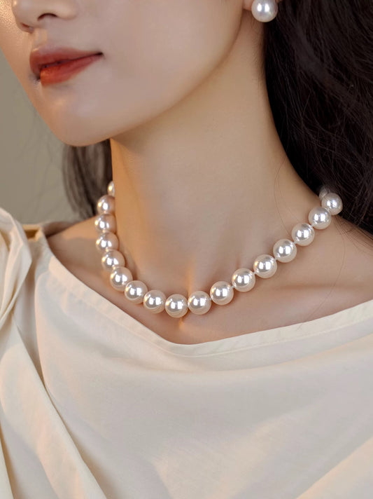 COLLIER DE POUPÉE DE PERLES