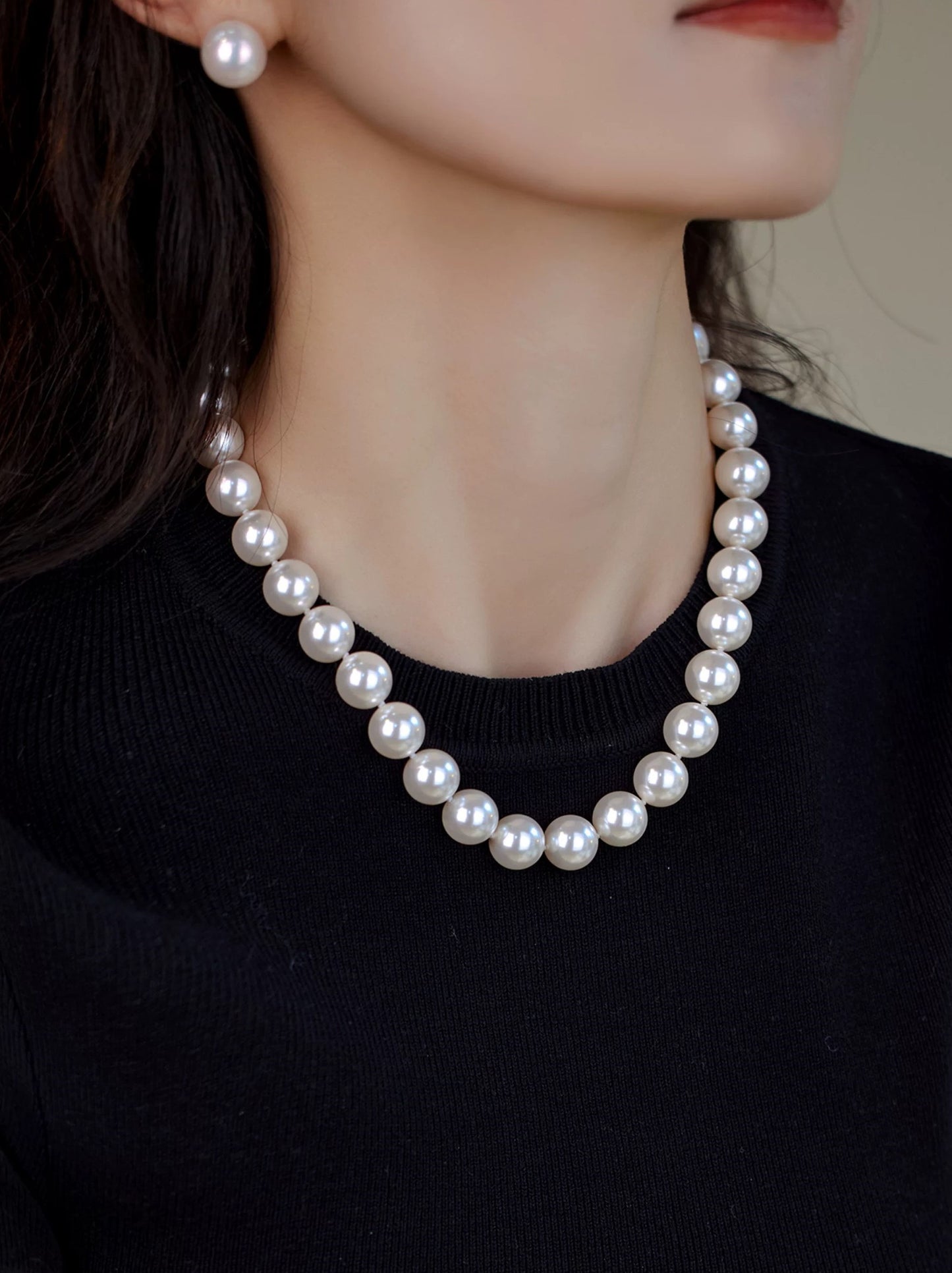 COLLIER DE POUPÉE DE PERLES