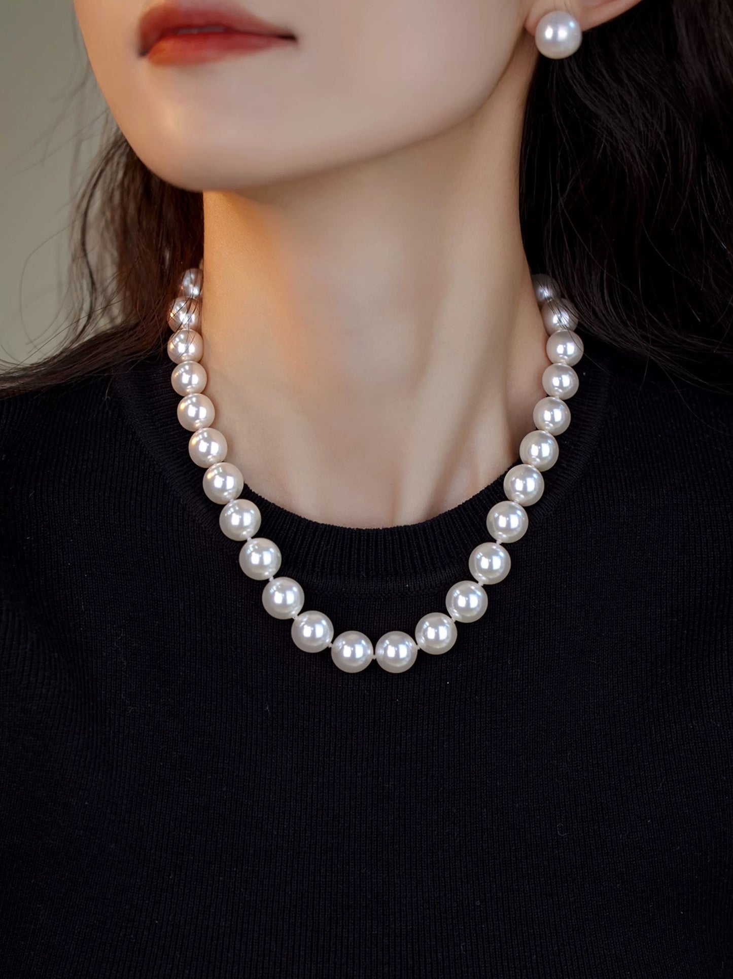 COLLIER DE POUPÉE DE PERLES