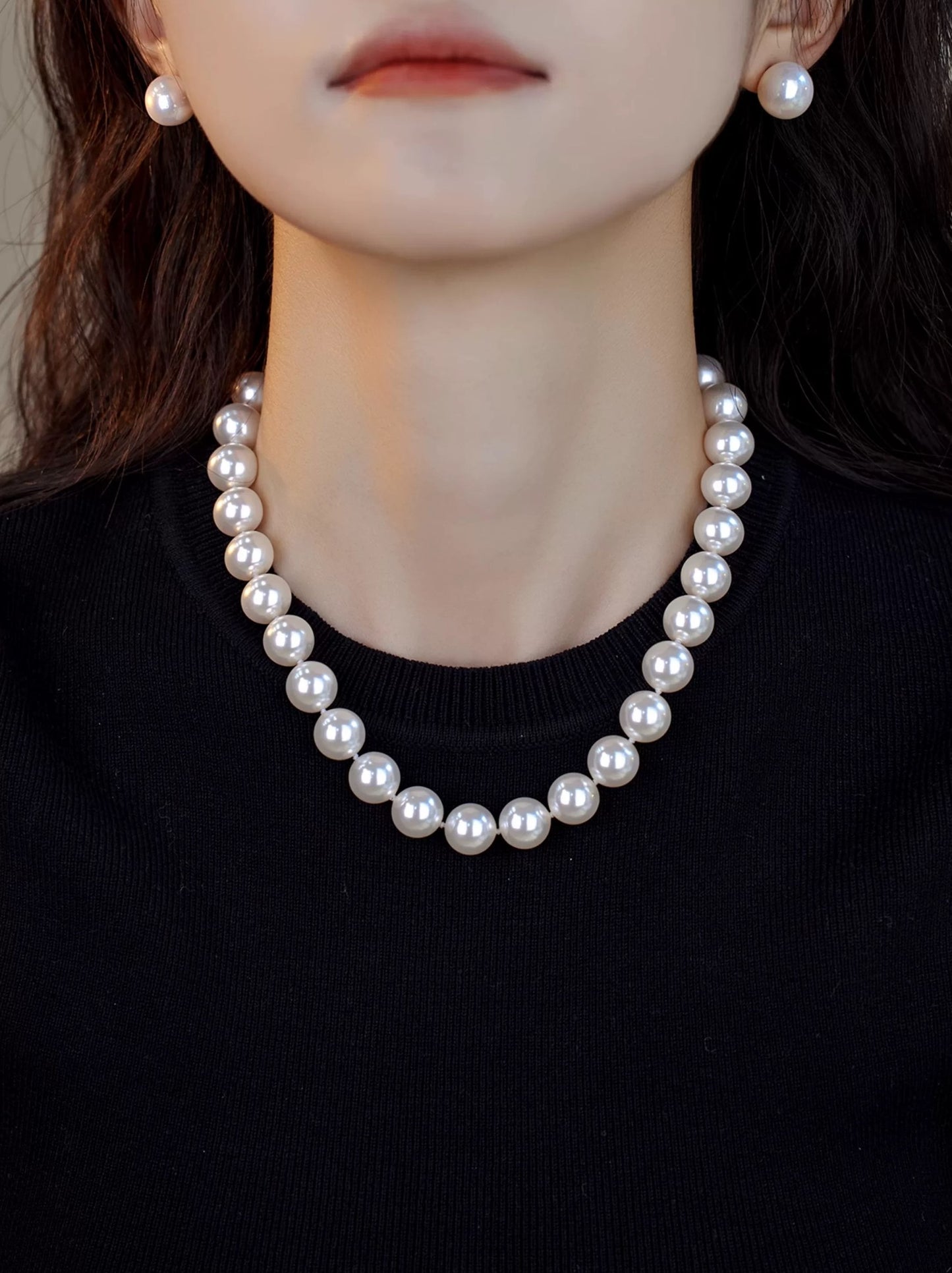 COLLIER DE POUPÉE DE PERLES