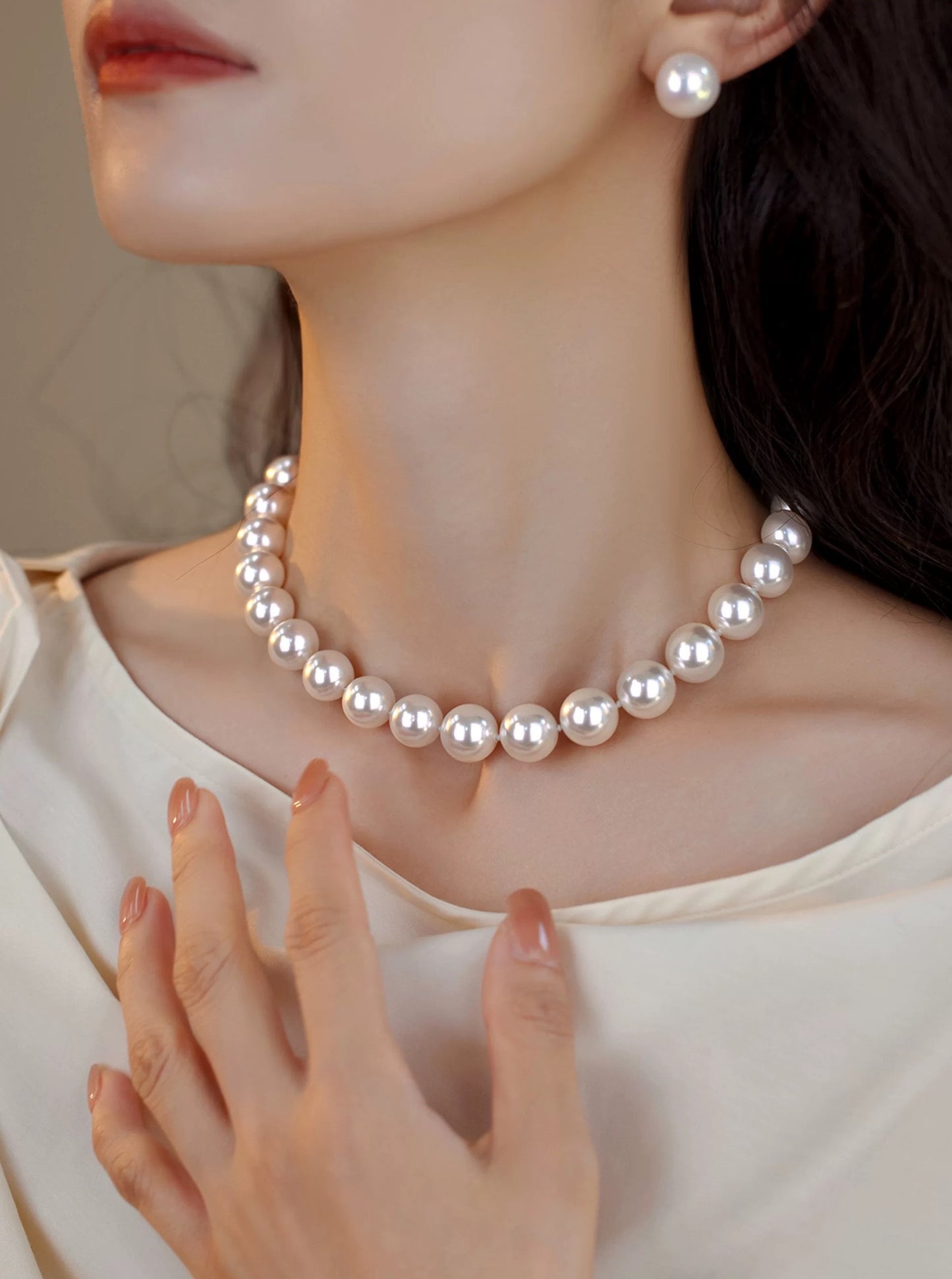 COLLIER DE POUPÉE DE PERLES