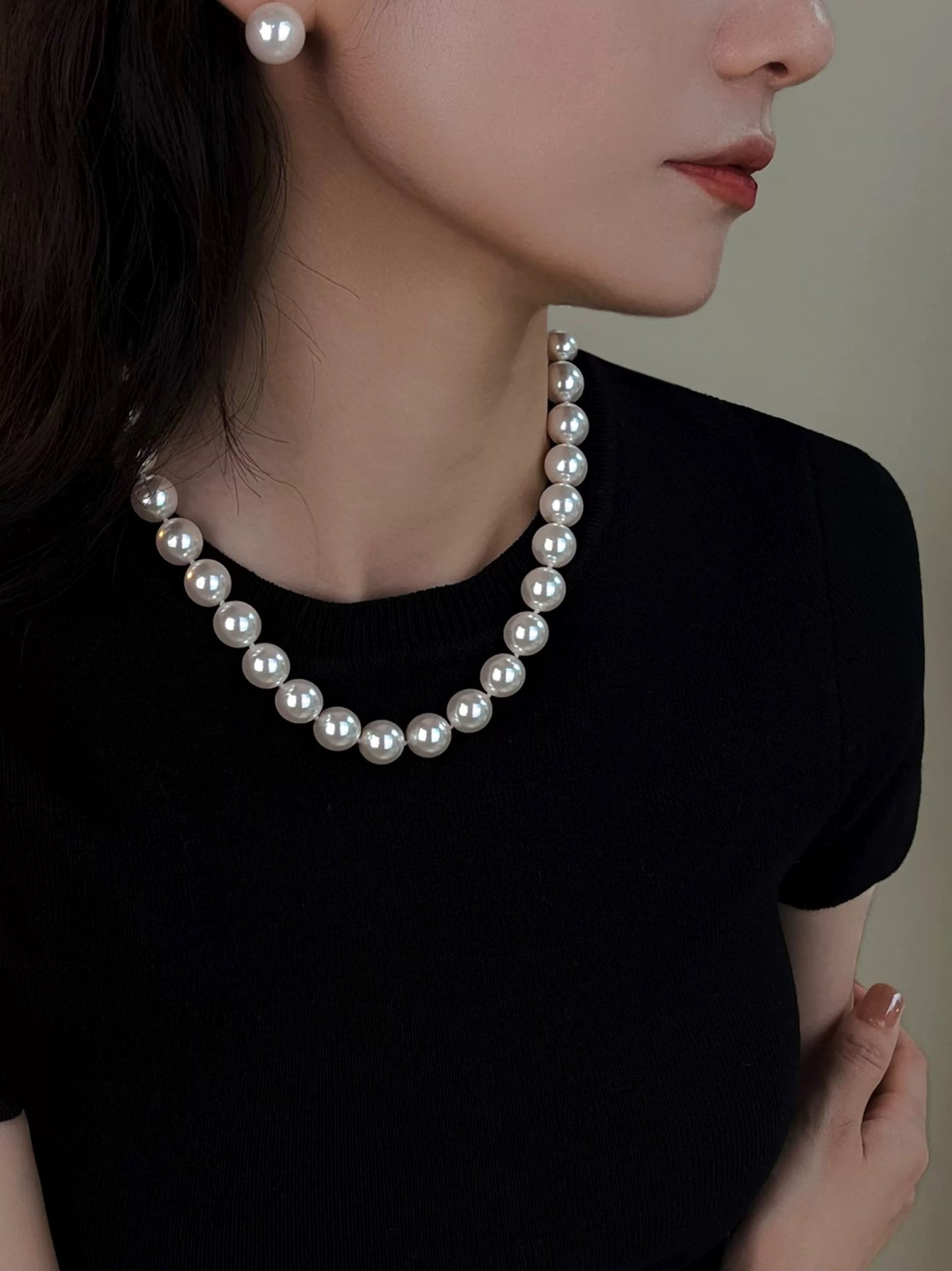 COLLIER DE POUPÉE DE PERLES