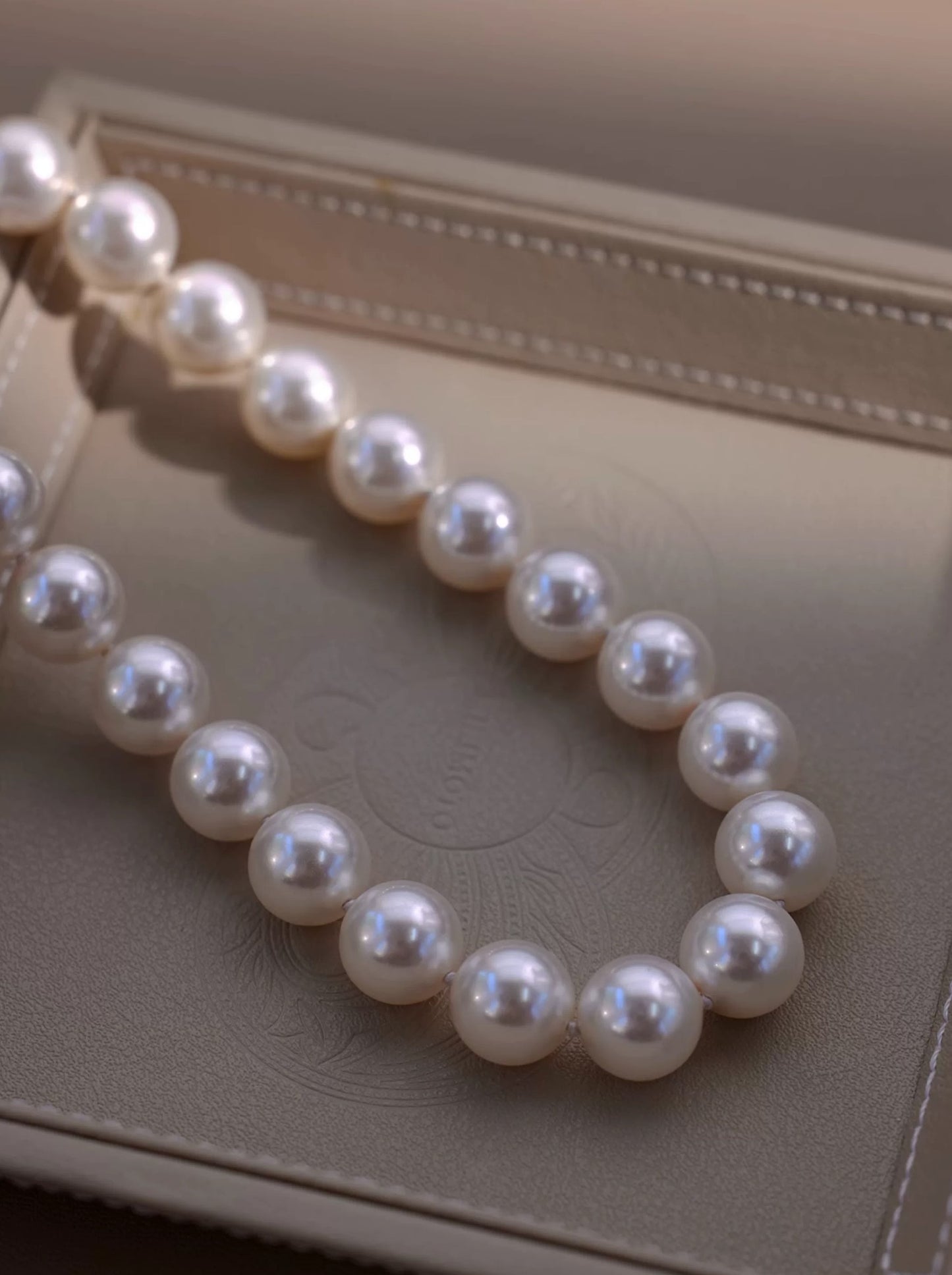 COLLIER DE POUPÉE DE PERLES