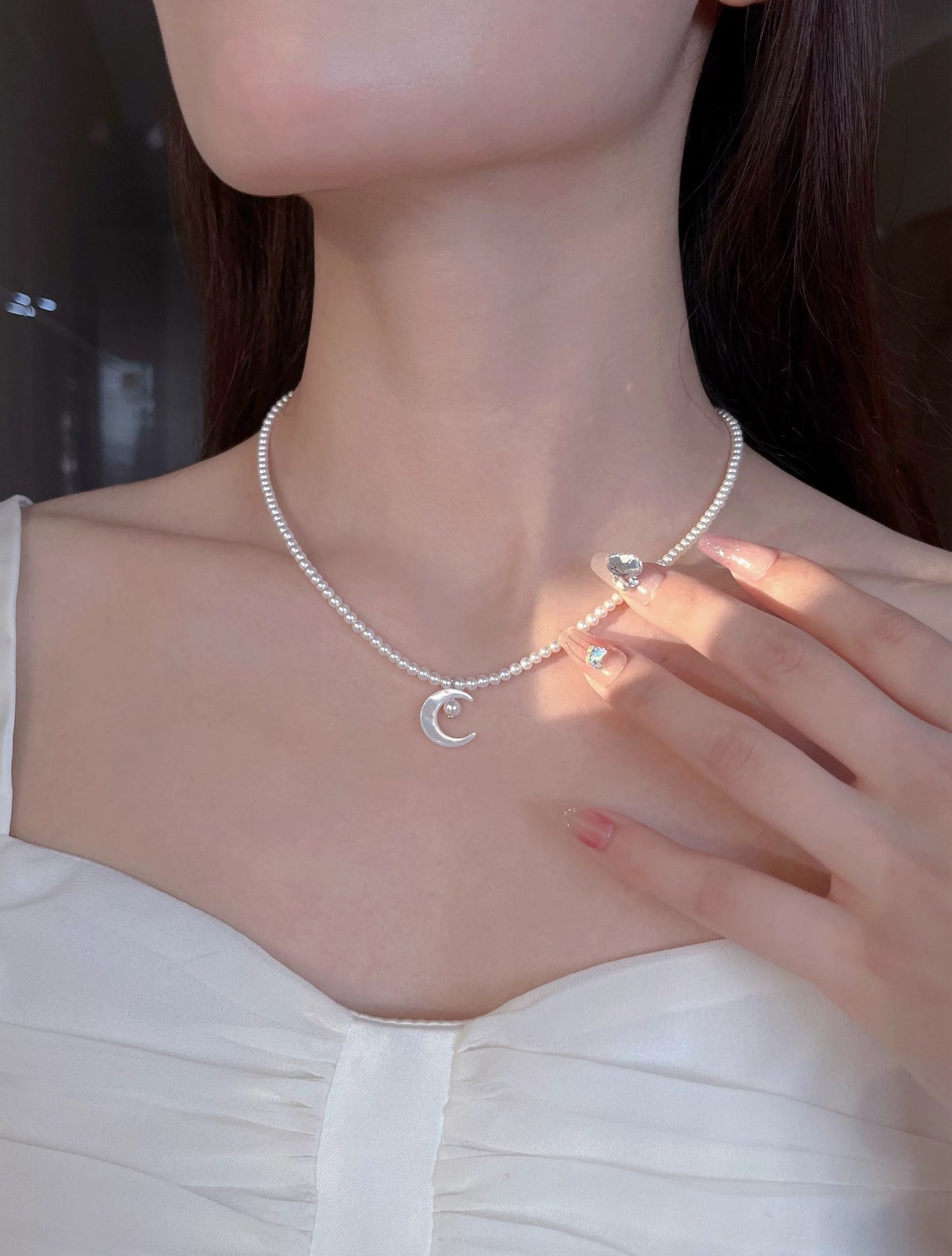 COLLIER LUNE REFLÉTÉE