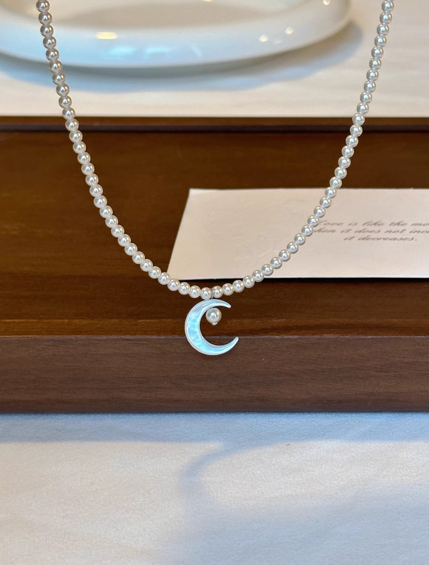 COLLIER LUNE REFLÉTÉE