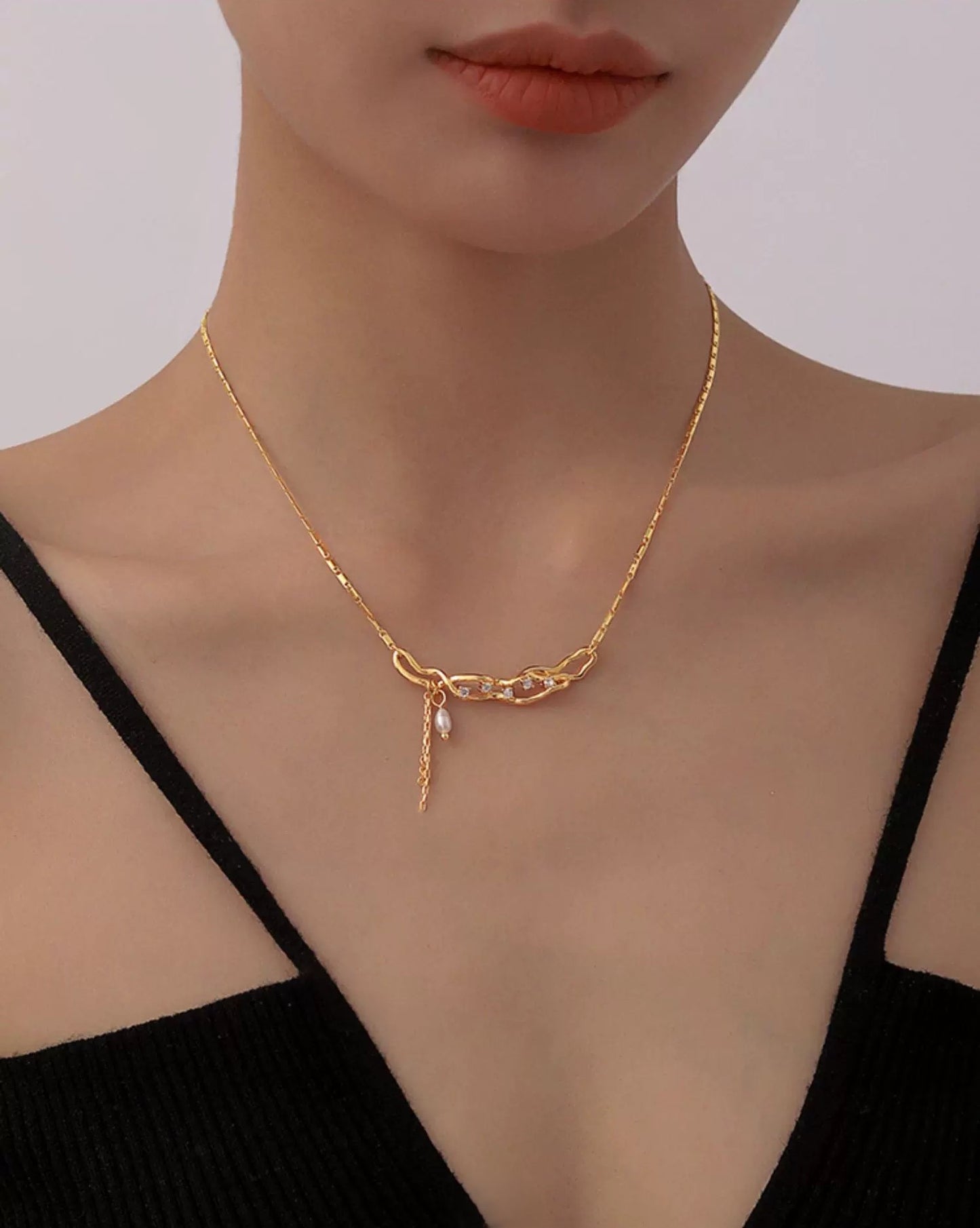 Collier Noir Radiance