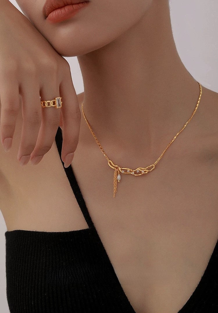 Collier Noir Radiance