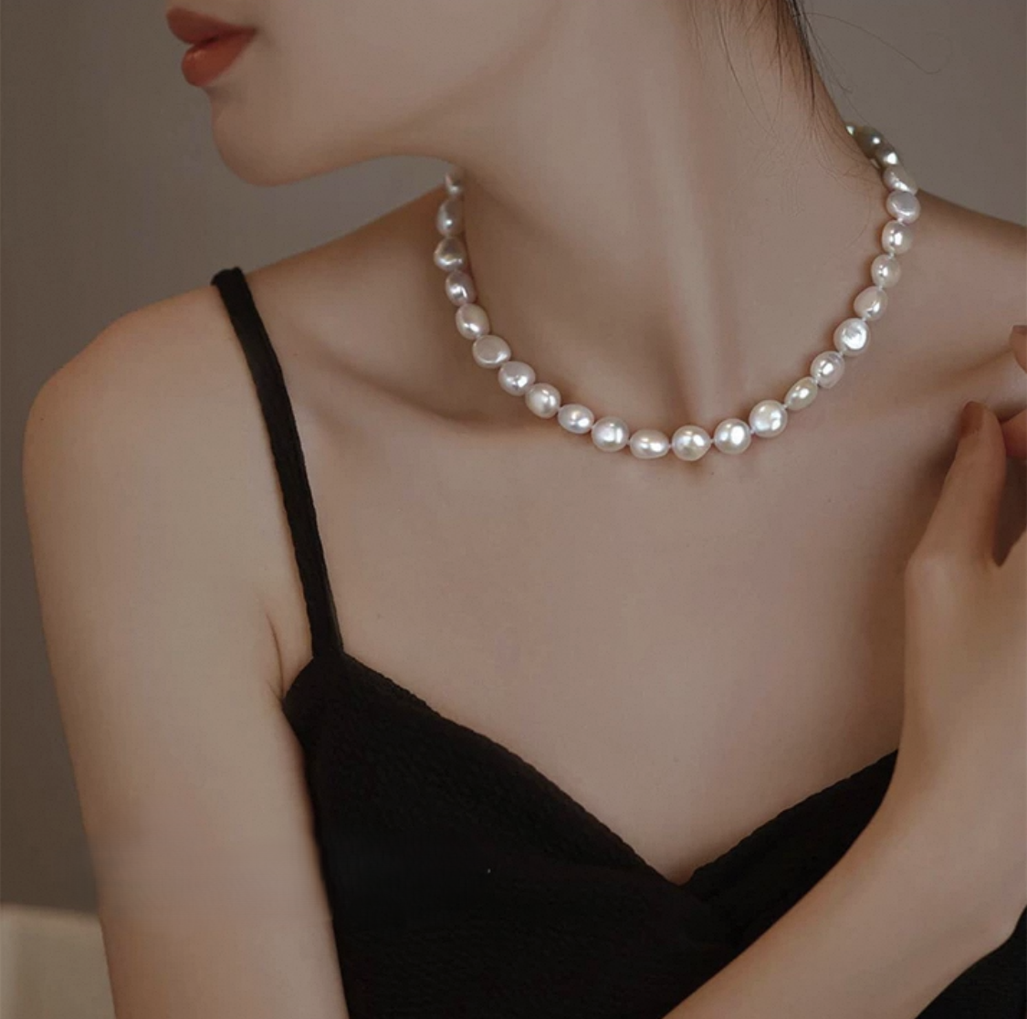 Pearl Embrace Necklace