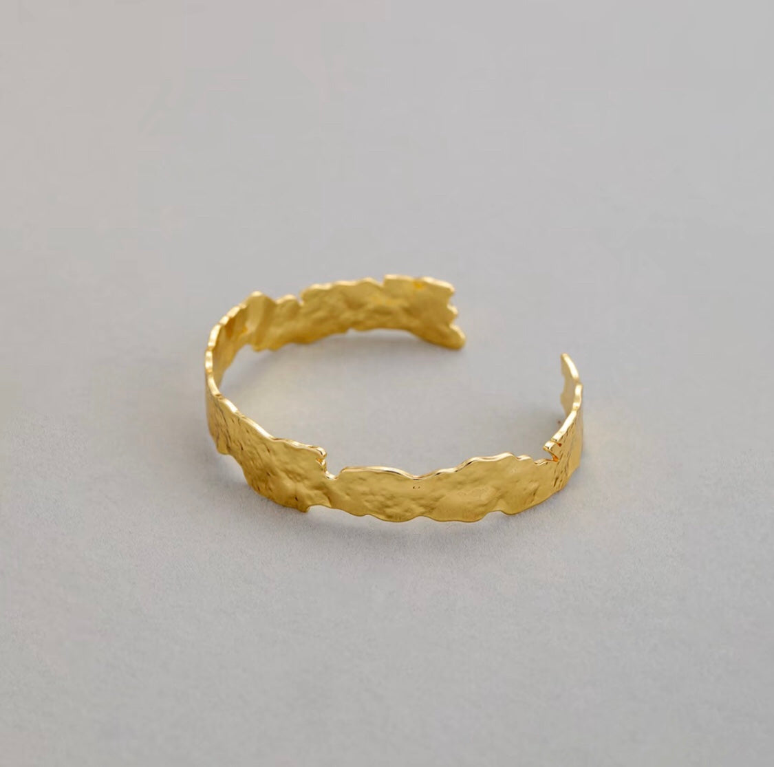 Bracelet Étreinte Dorée