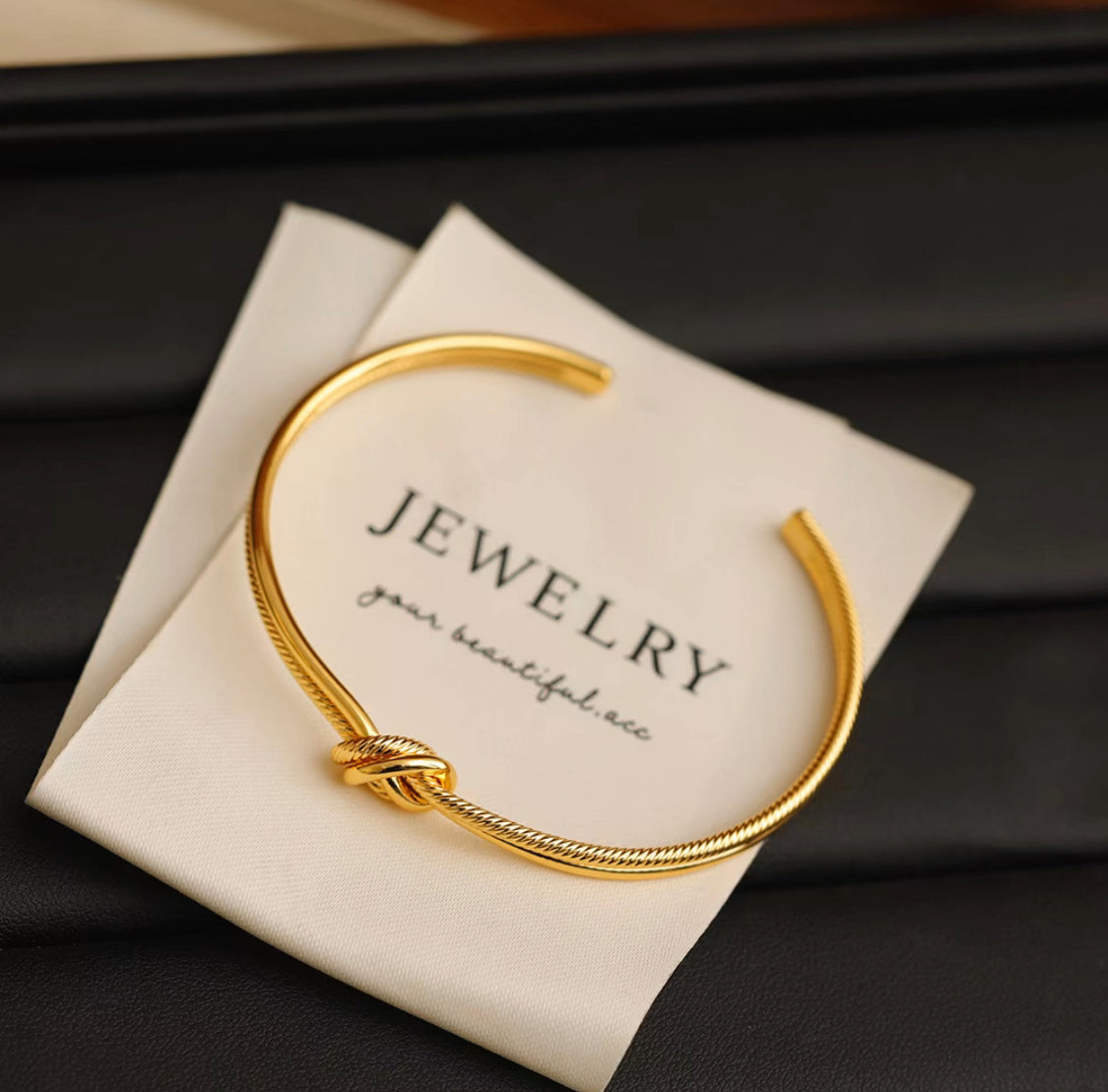 Bracelet enroulé opulent