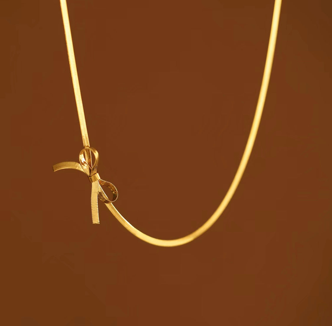 Sweet Bow Necklace
