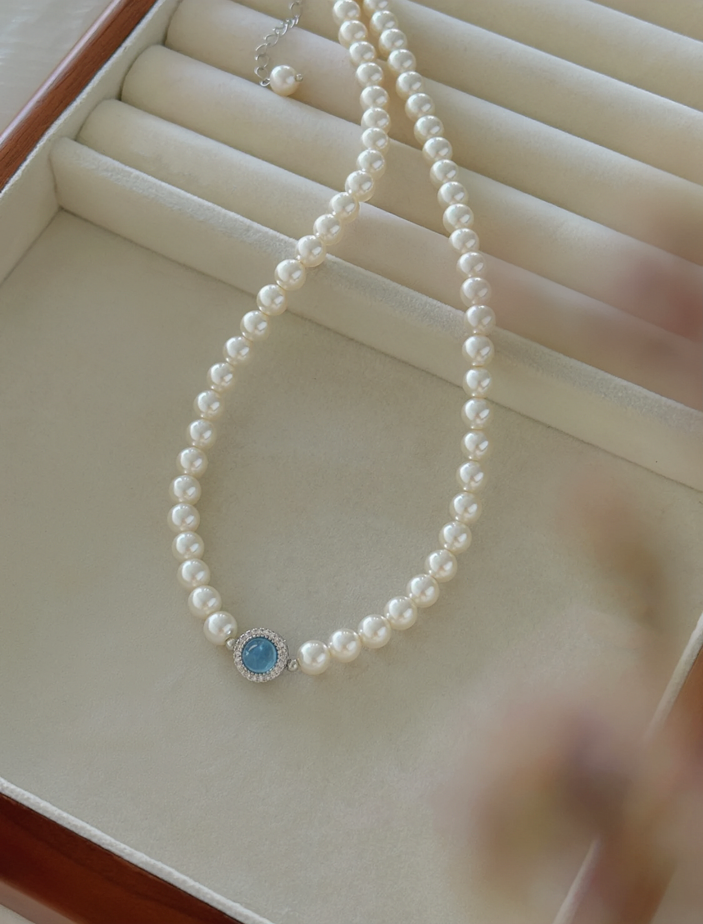 COLLIER D'ÉTÉ CHAUD