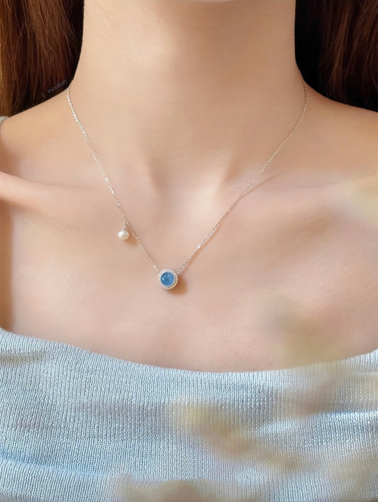 COLLIER VUE SUR LE LAC