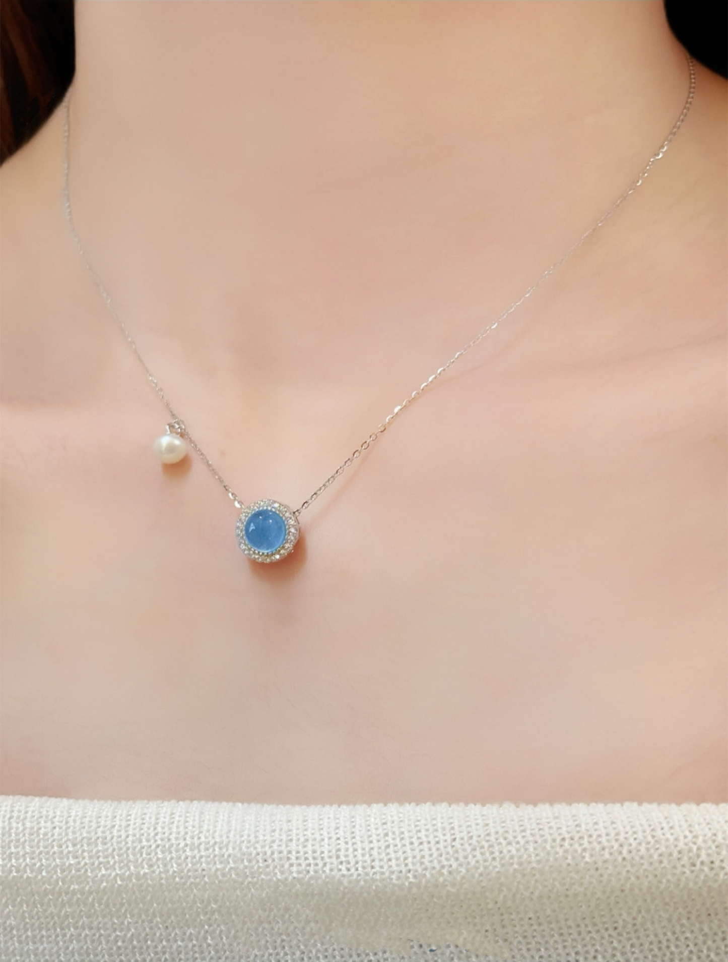 LAKE VIEW NECKLACE
