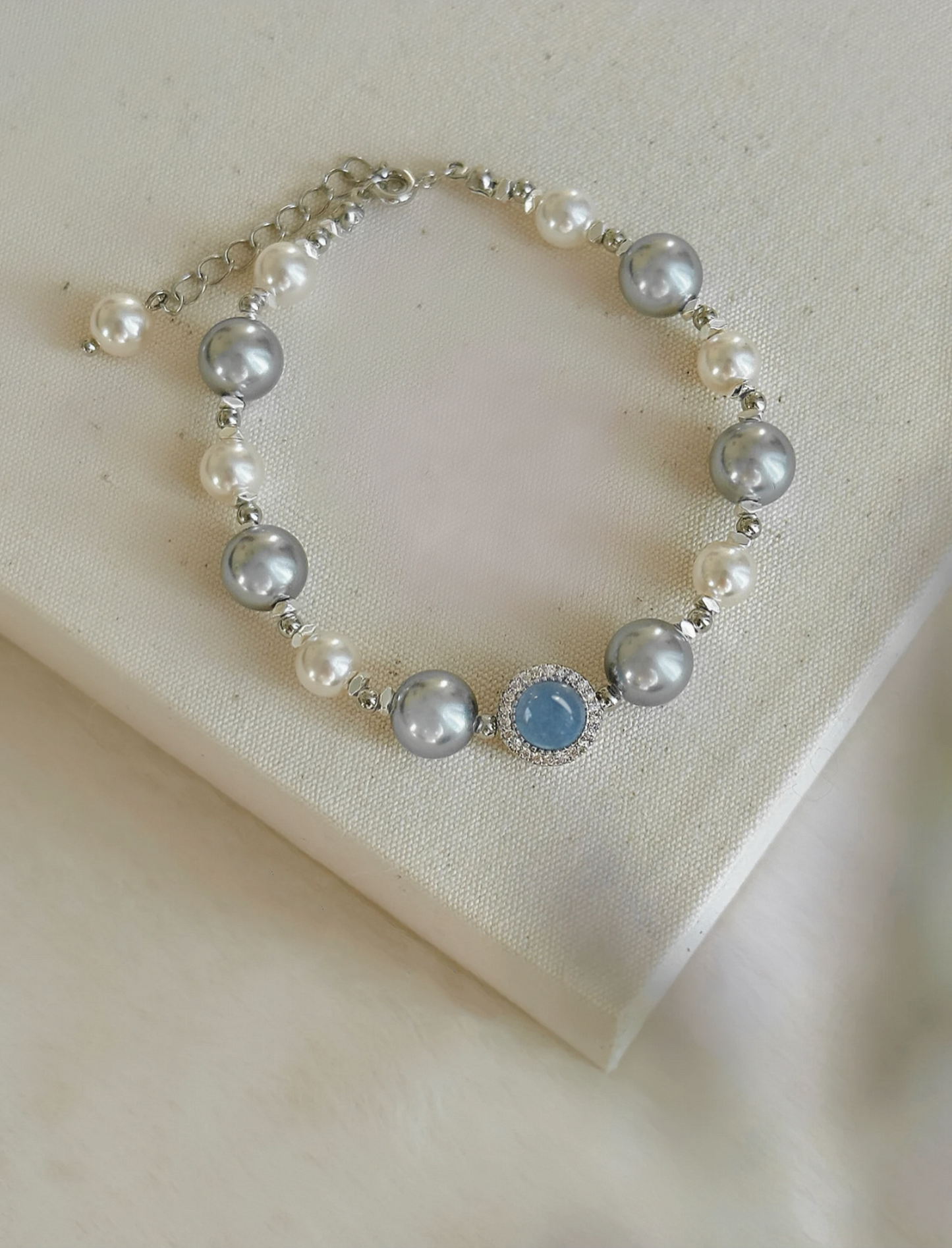 LIGHT IN DARK BRACELET